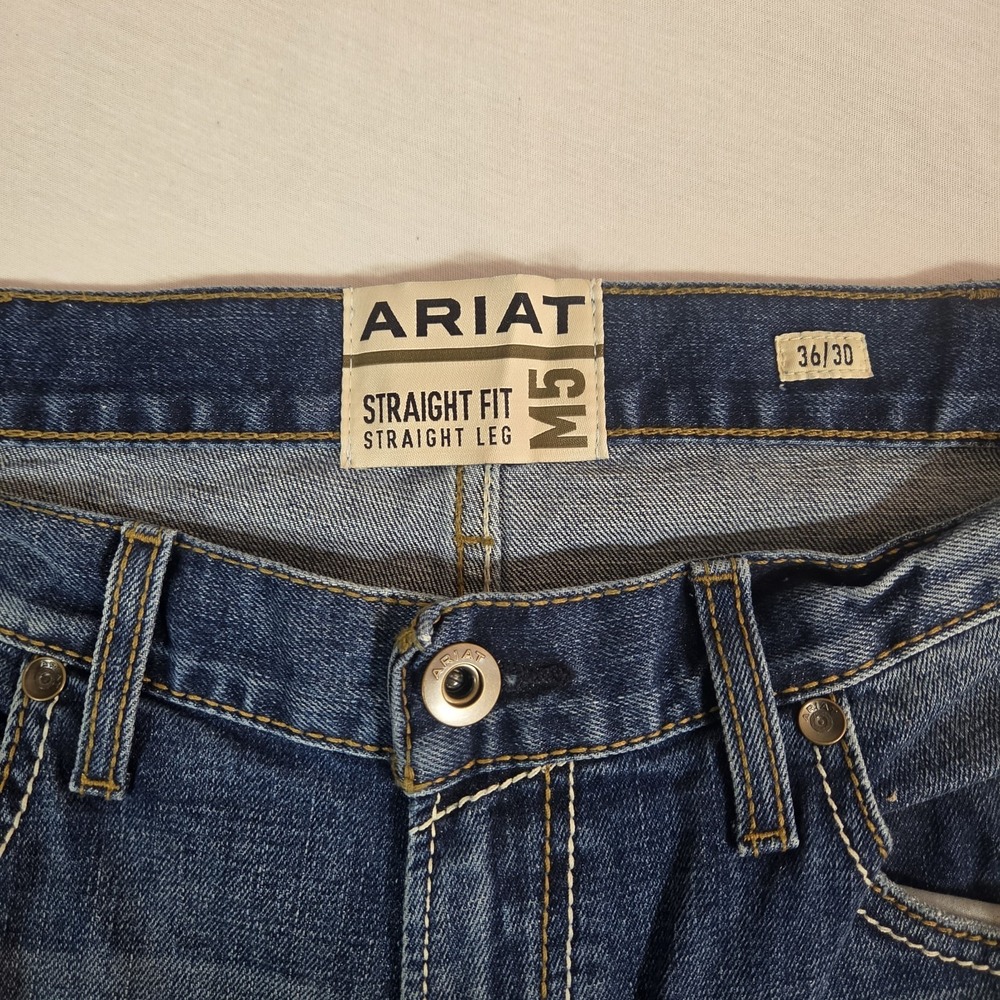Ariat Jeans M5 Straight Fit Straight Leg Mens Size 36x30 Medium Wash Blue Denim - Picture 3 of 7